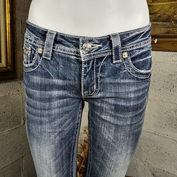 Miss Me Women's Jeans - Picture 5 of 9